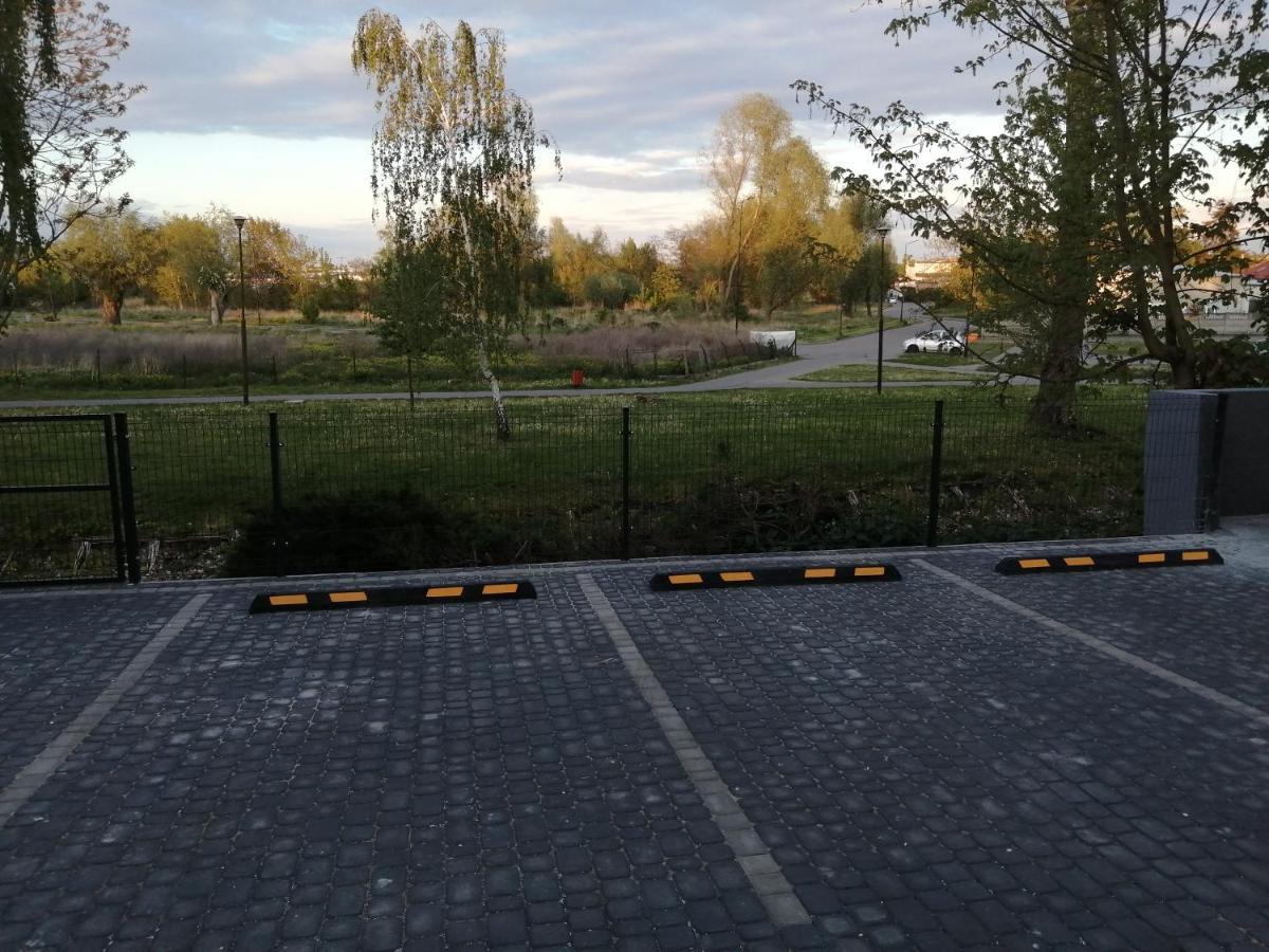 Apartamenty Przy Rynku Жнин Екстериор снимка
